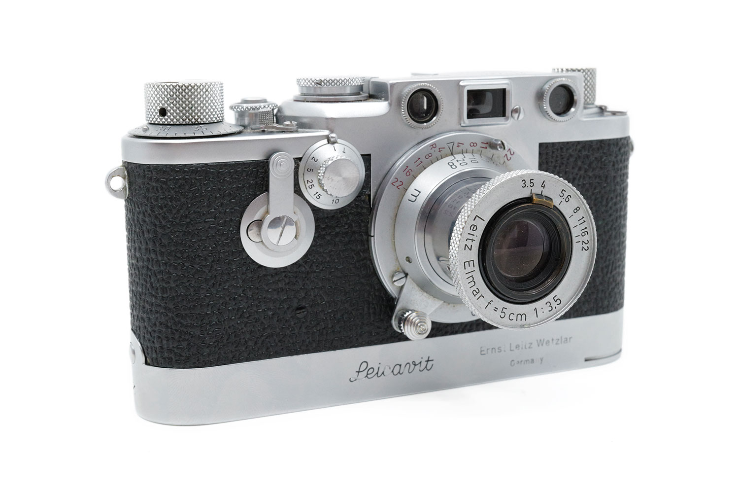 Leica IIIf + Elmar 3.5/50mm + Leicavit
