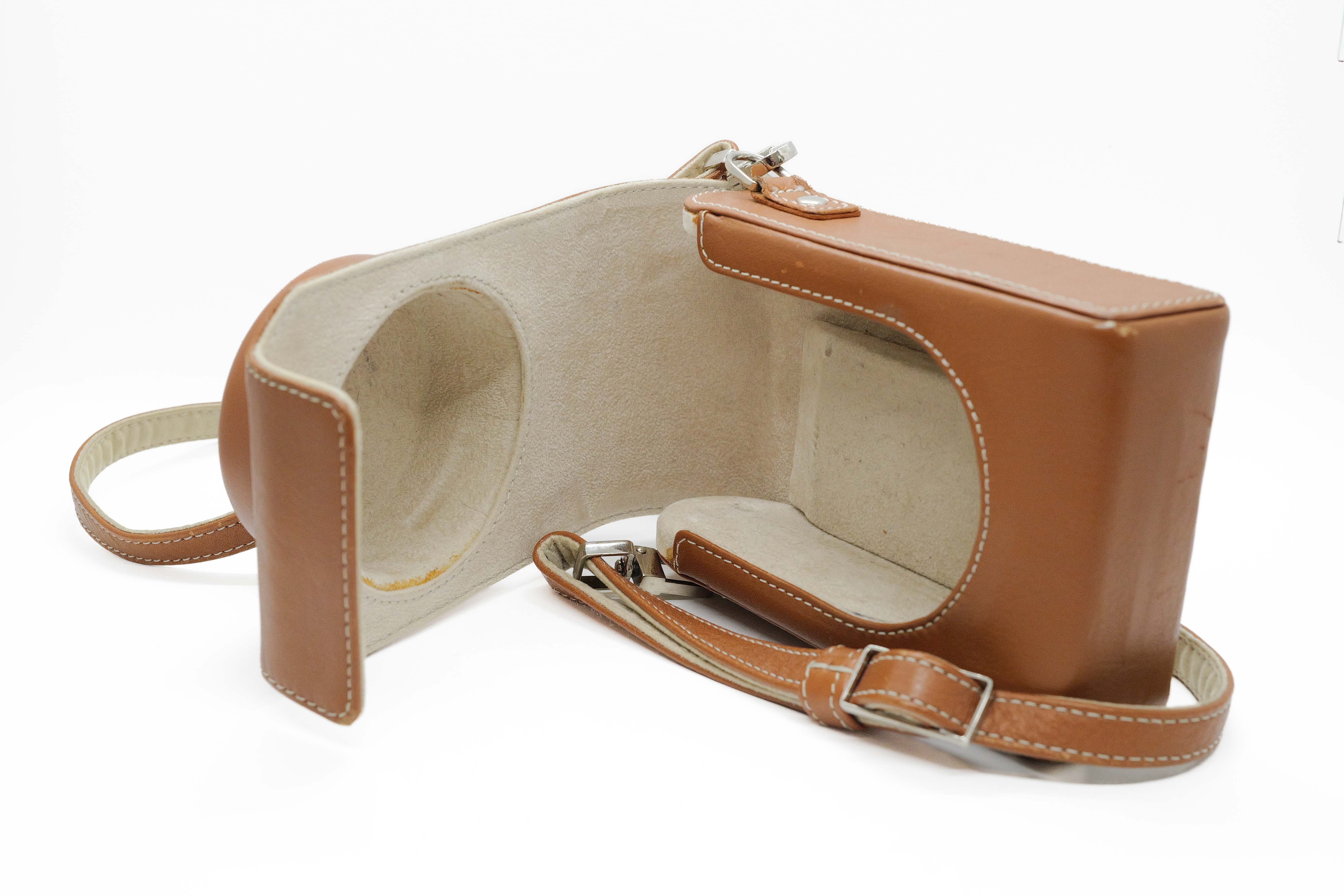 Complete case Leica D-Lux typ 109, cognac Complete case Leica D-Lux typ 109, cognac