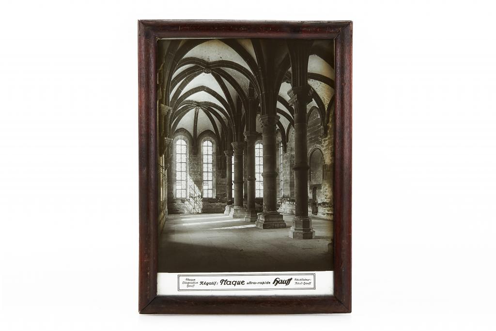 Ernemann Advertising Photographs (Lot) Ernemann Advertising Photographs (Lot)