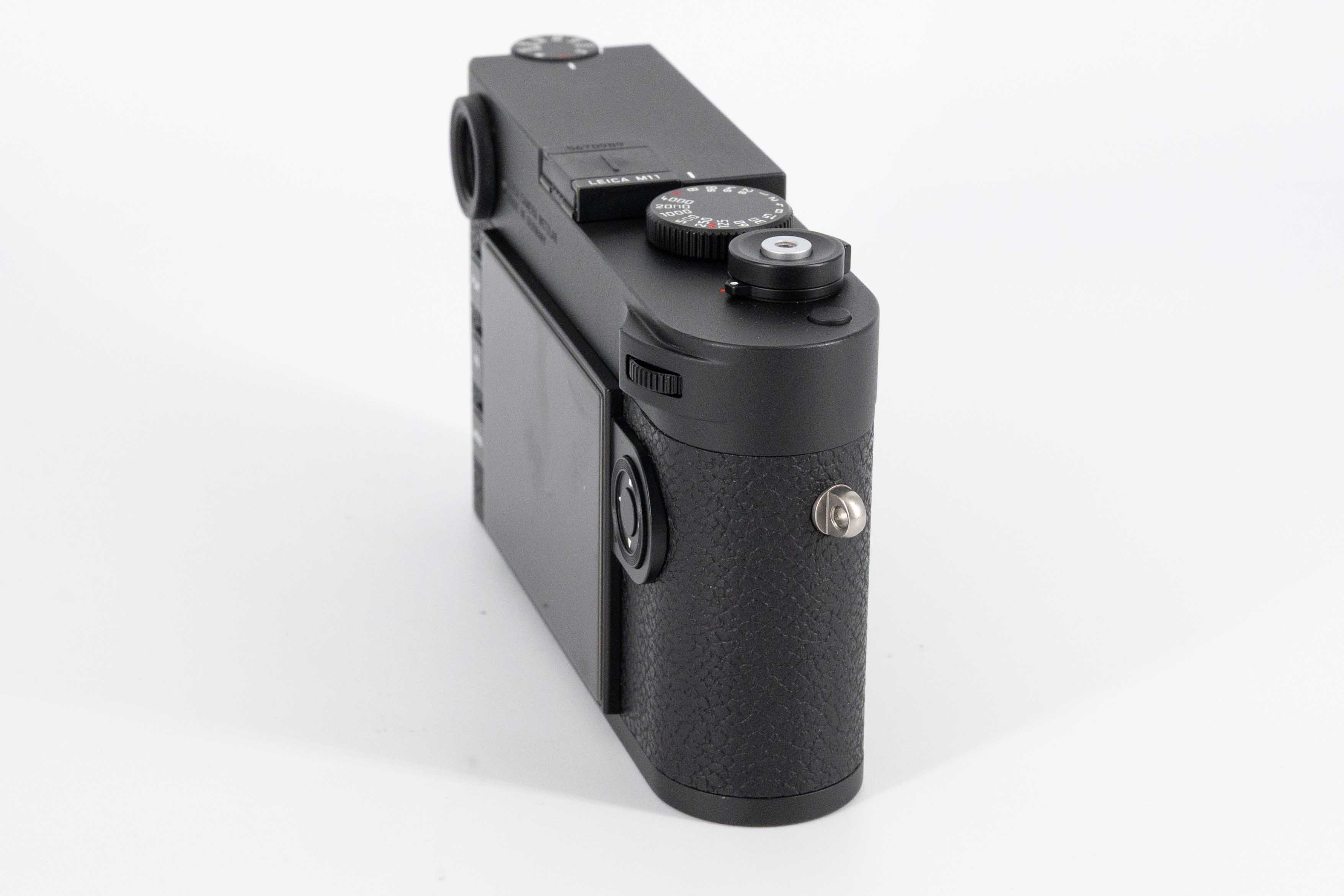 M11, black lacquered