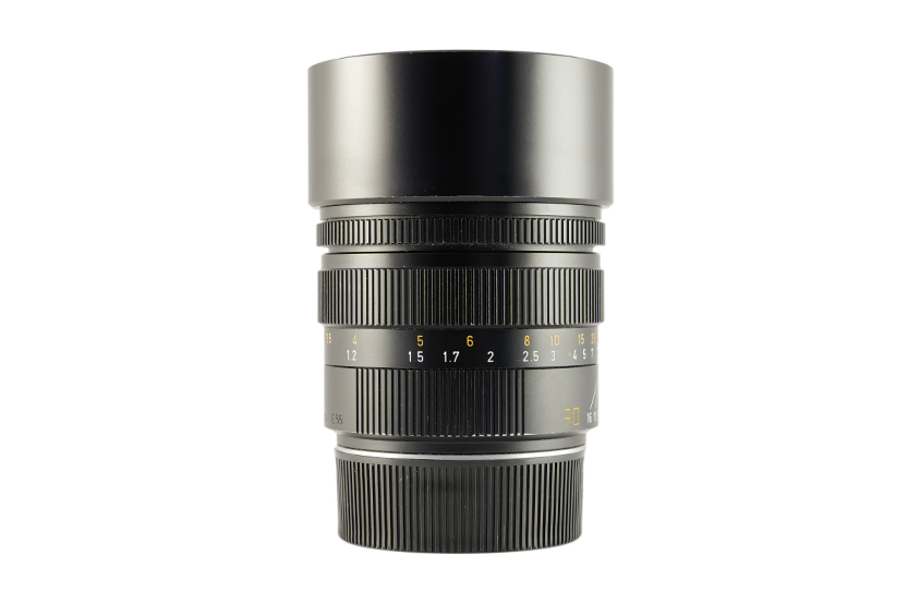 LEICA SUMMICRON-M 1:2/90, black anodized 11136