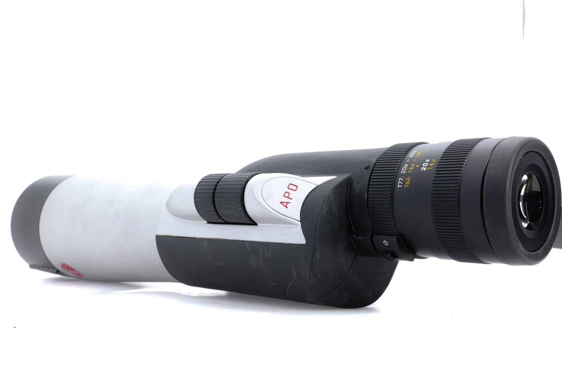 LEICA Televid 62 straight view + 2 eyepieces + T2 adapter