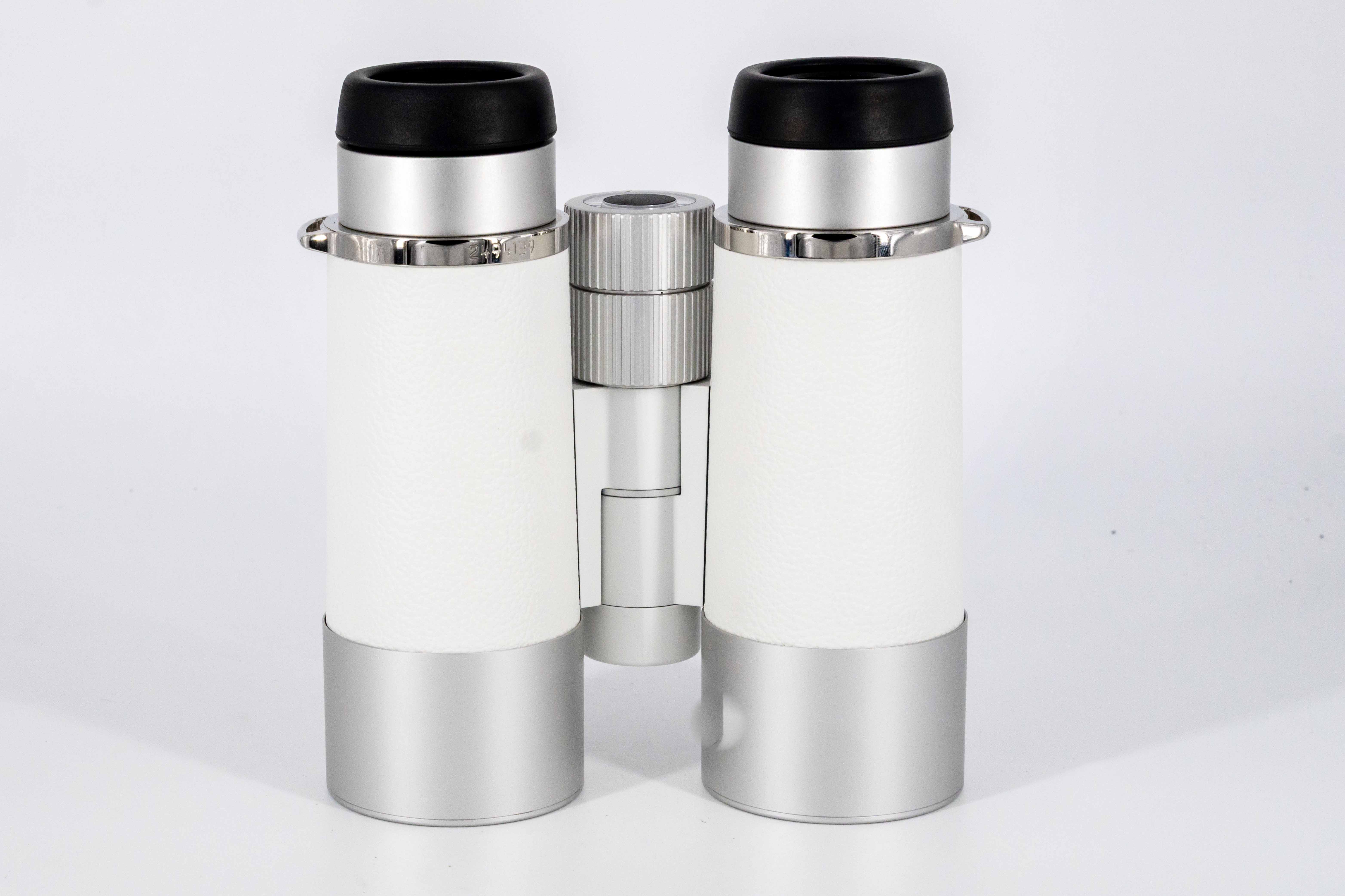 Leica Ultravid 7x42 White Ocean