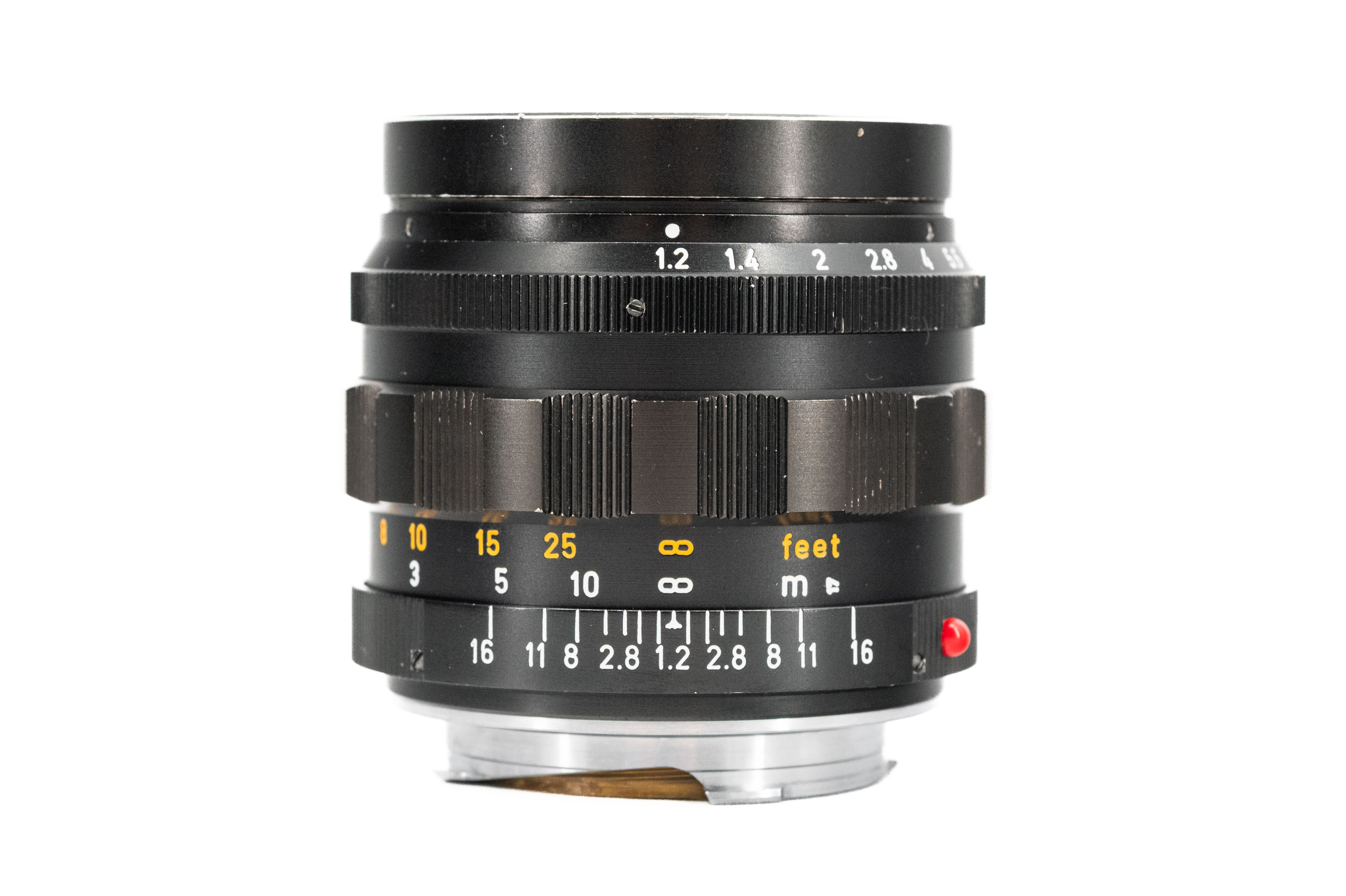 Leica Noctilux-M 50mm f/1.2 11820