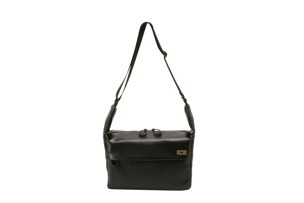 Artisan&Artist PVC leather/Nylon bag ACAM BS0002 BKGY