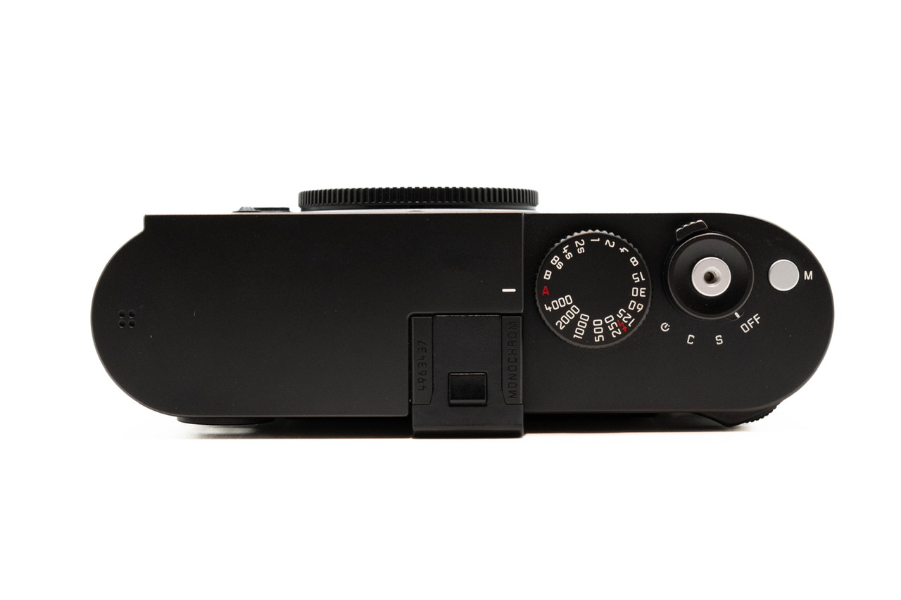 M MONOCHROM (Typ 246), nero