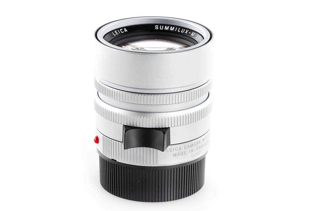 Leica Summilux-M 11717 'Portugal' 1,4/50mm chrome ASPH. 6-bit - with 2 years guarantee Leica Summilux-M 11717 'Portugal' 1,4/50mm chrome ASPH. 6-bit - with 2 years guarantee