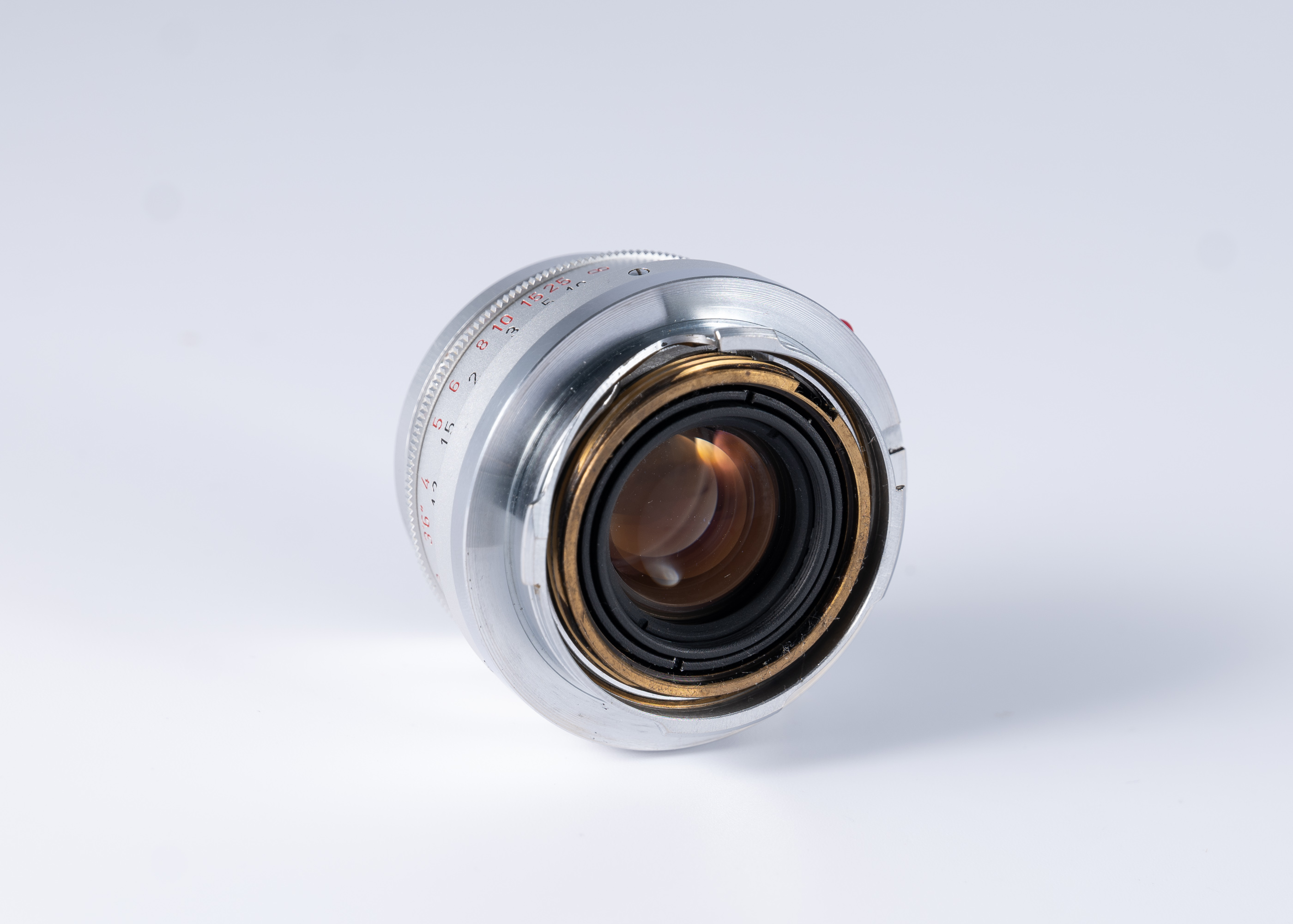 Leica Summicron-M 1:2,0/35 mm. Silver.