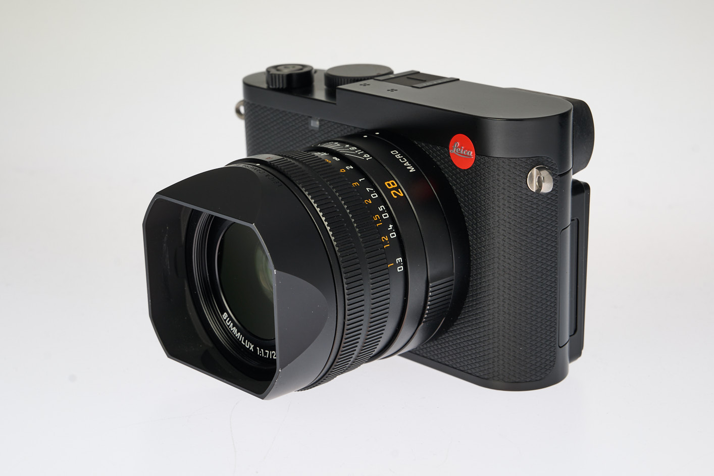 Leica Q3, schwarz lackiert (Version EU/US/CN)