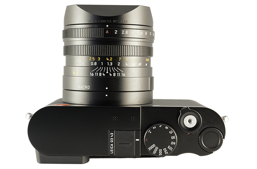 LEICA Q3 43, schwarz lackiert (Version EU/US/CN) 19084