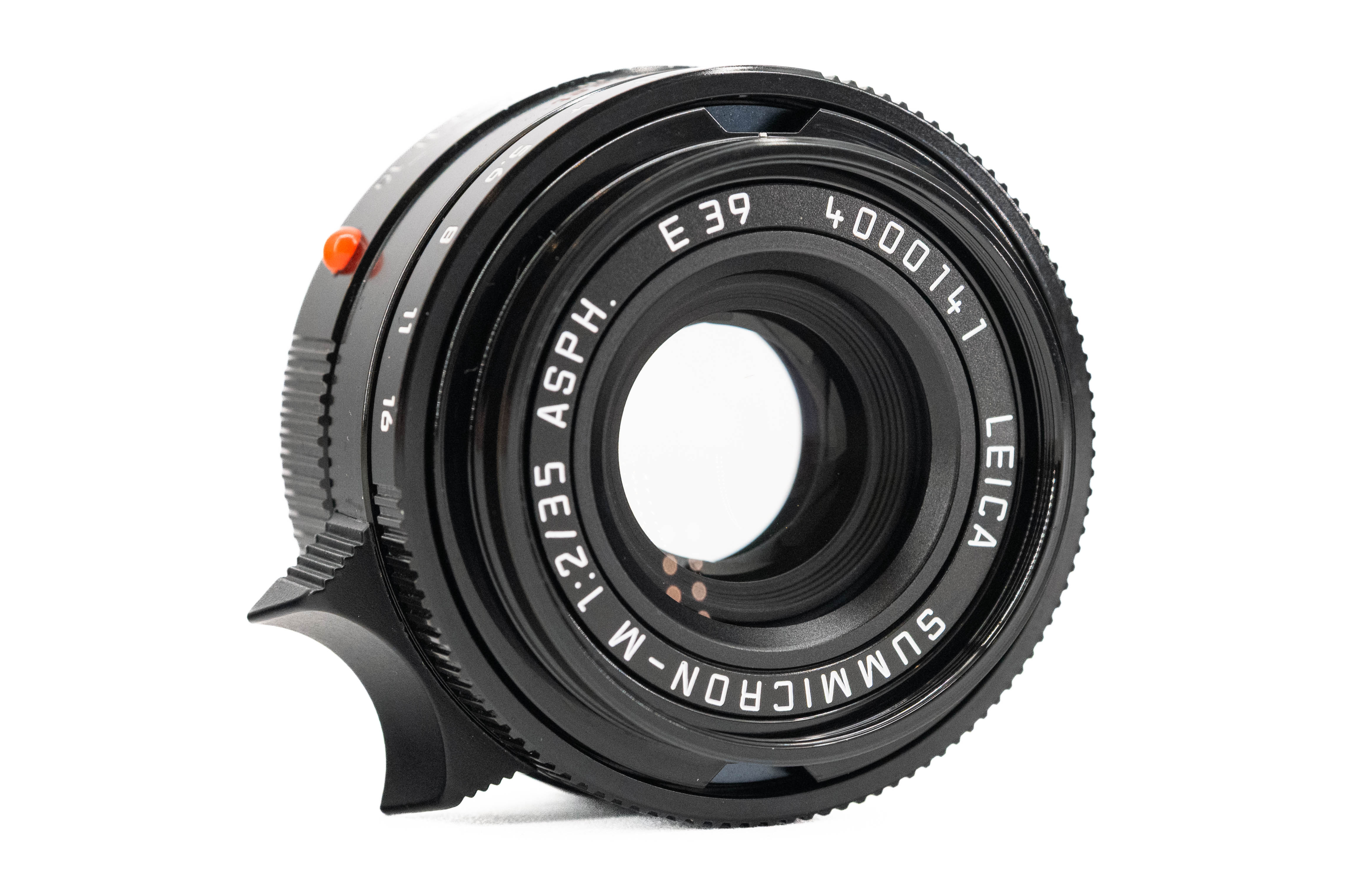 Leica Summicron-M 35mm f/2 ASPH Black Paint Millennium 11611 Leica Summicron-M 35mm f/2 ASPH Black Paint Millennium 11611