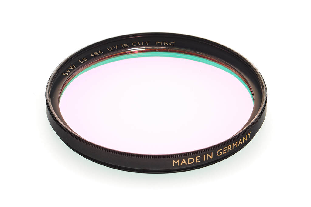 B+W 486 UV-IR Sperrfilter E58mm F-Pro MRC