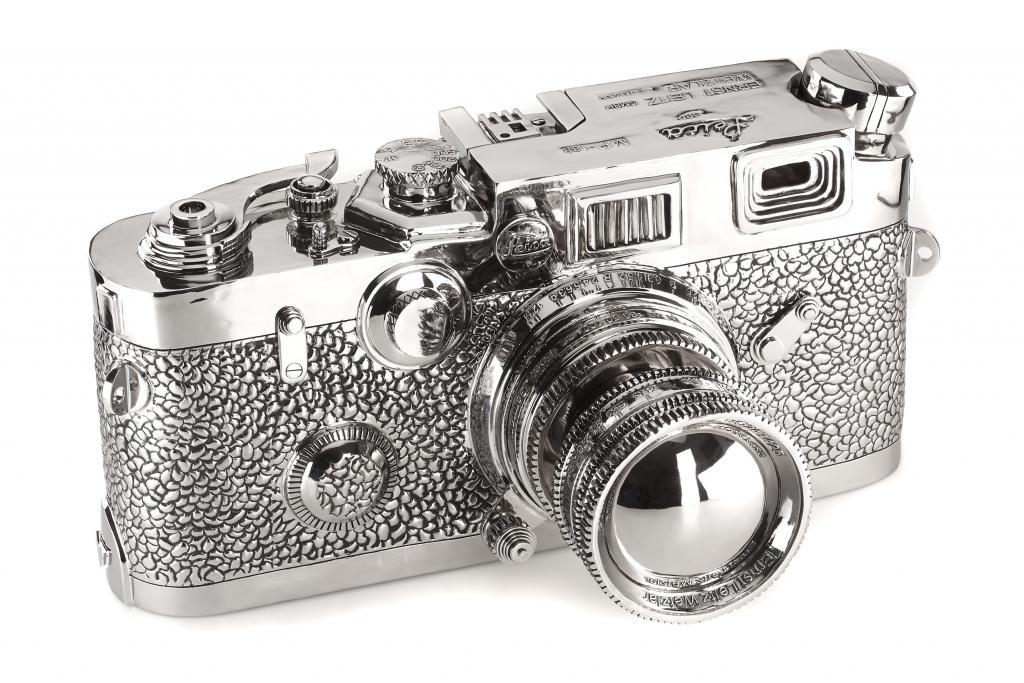 Liao Yibai "Fake Leica" Sculpture Liao Yibai "Fake Leica" Sculpture