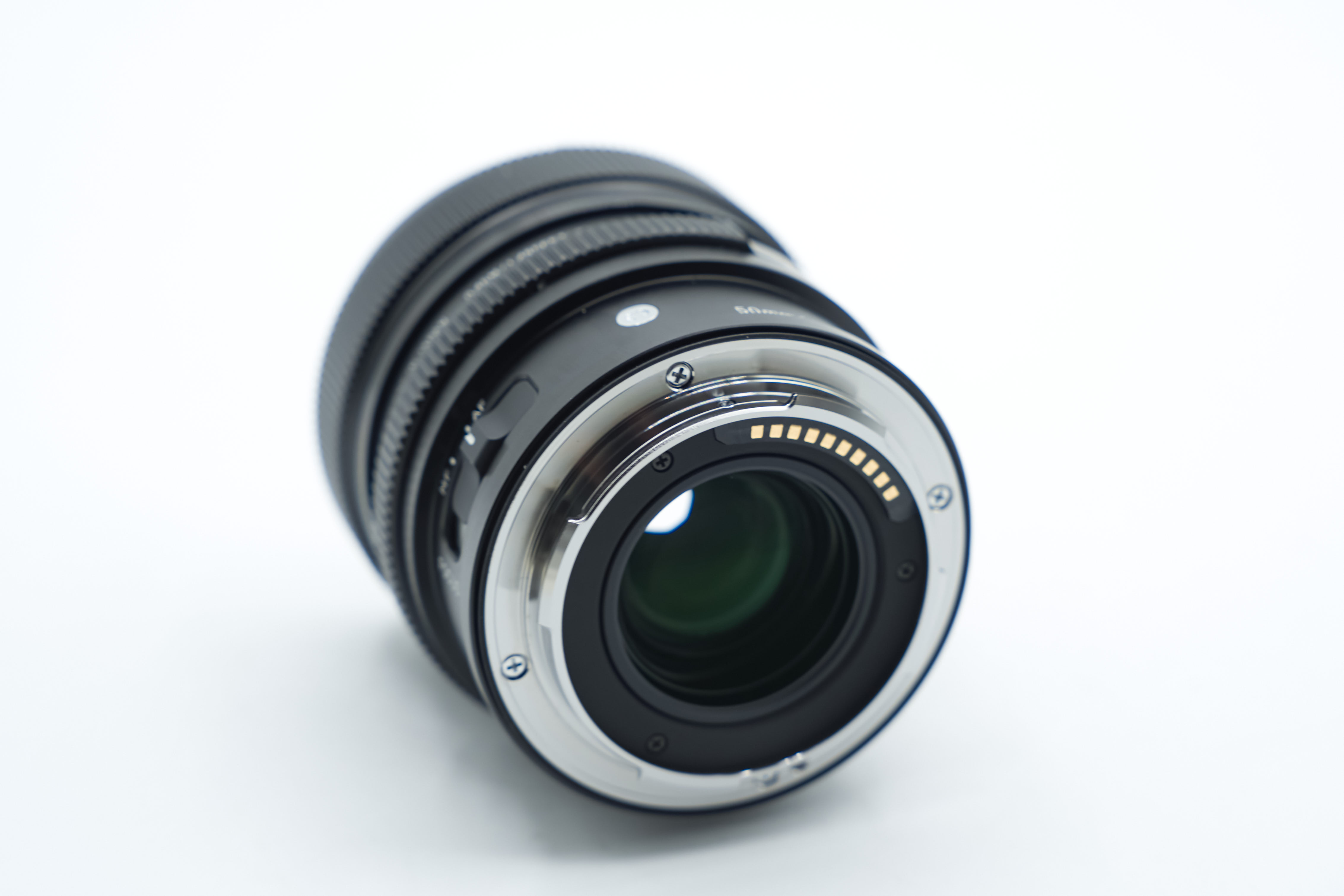 50mm f/2 DG DN