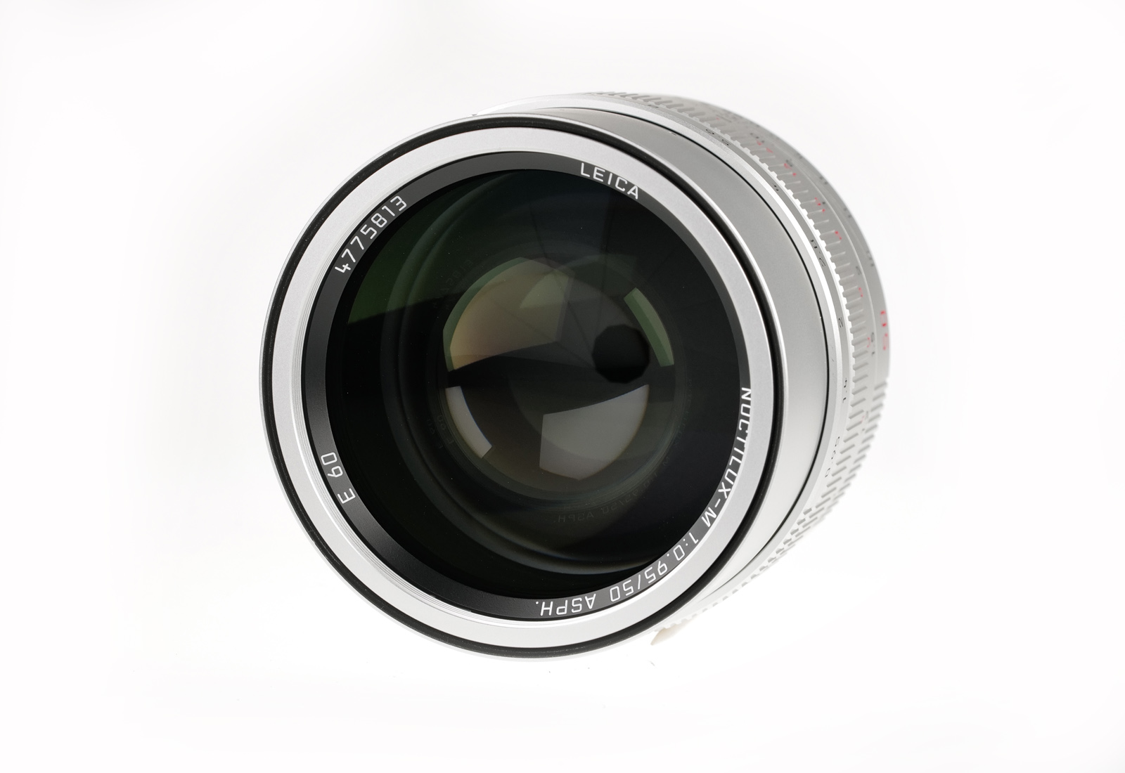 Leica Noctilux-M 1:0,95/50mm ASPH., silbern eloxiert 11667 