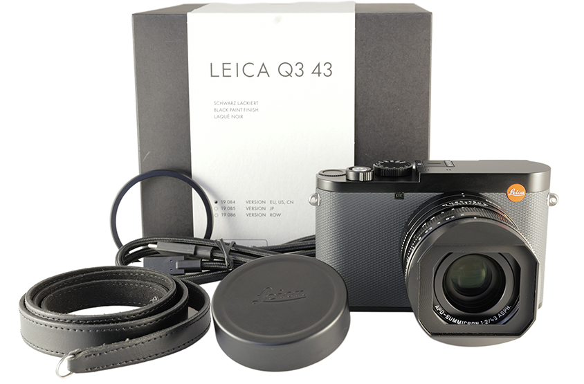 LEICA Q3 43, schwarz lackiert (Version EU/US/CN) 19084