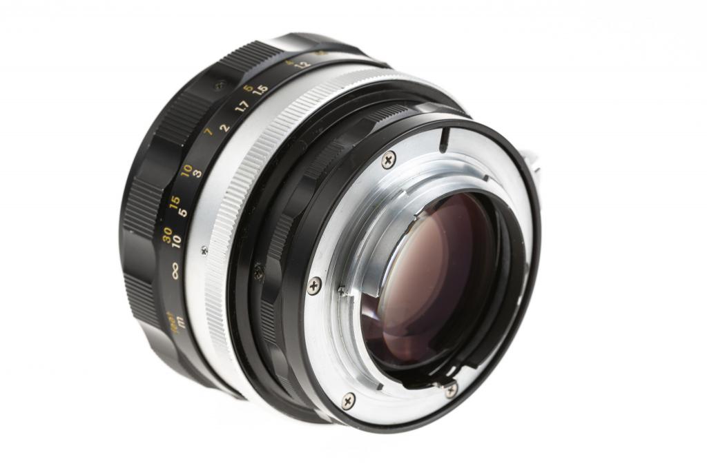 Nikon  55/1,2 Nikkor-S.C Nikon  55/1,2 Nikkor-S.C