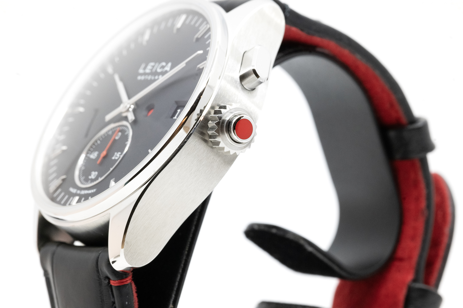 Leica ZM1 with black alligator leather strap and pin buckle (Ex-Demo)