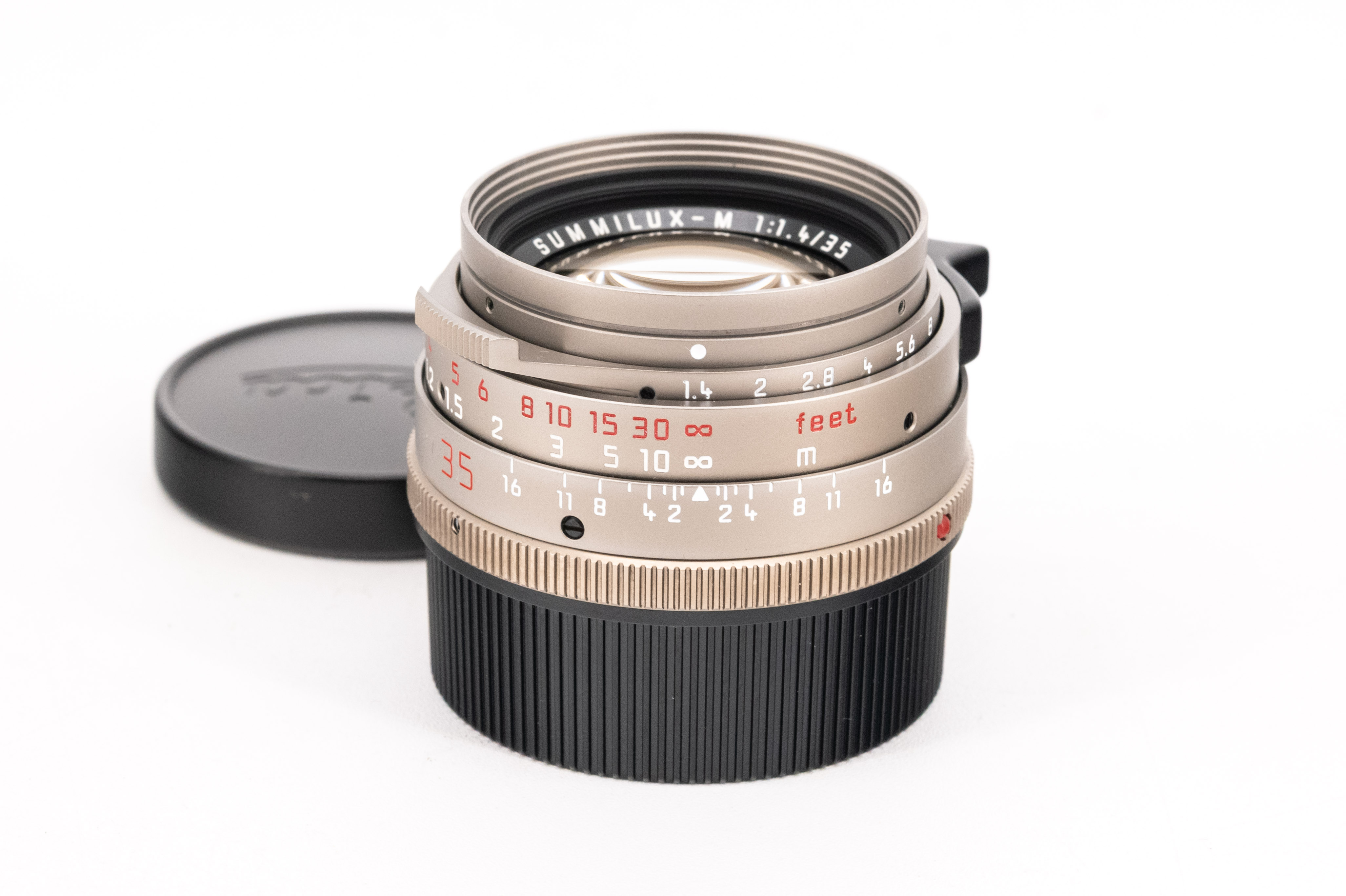 Leica Summilux 35mm f/1.4 V2 Titanium 11860