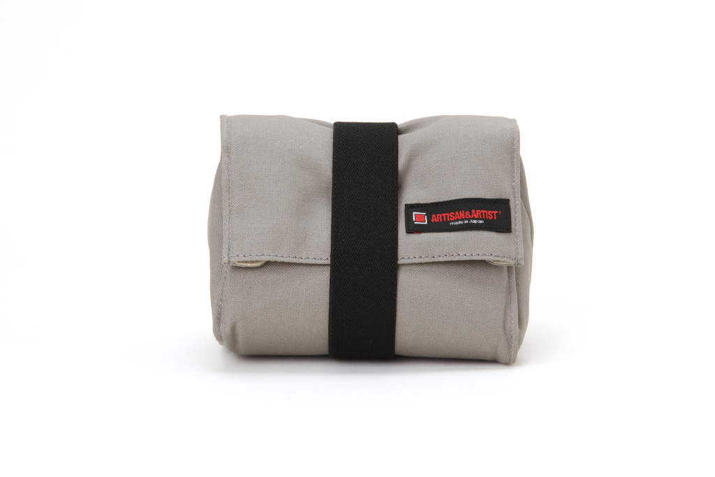 Artisan&Artist Canvas camera pouch ACAM 75 GRY