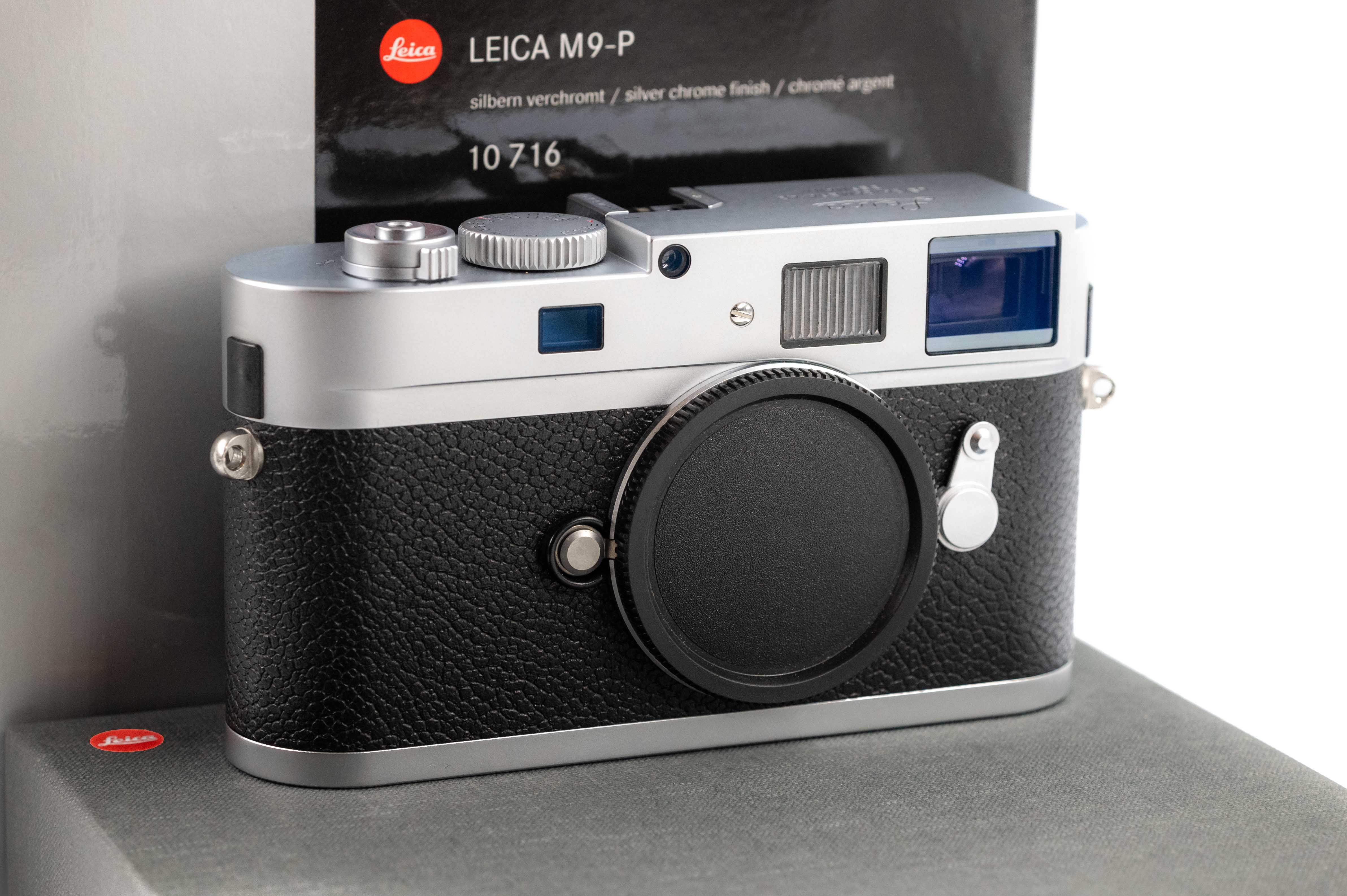 Leica M9-P Silver 10716 | Leica Camera Classic