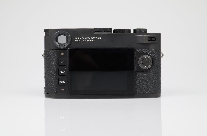LEICA M10, black chrome-plated