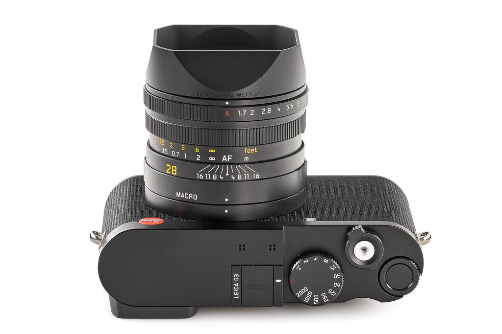 Leica Q3 19082 - with full guarantee