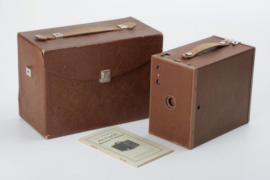 Eastmann Kodak No.2A Brownie Model C brown
