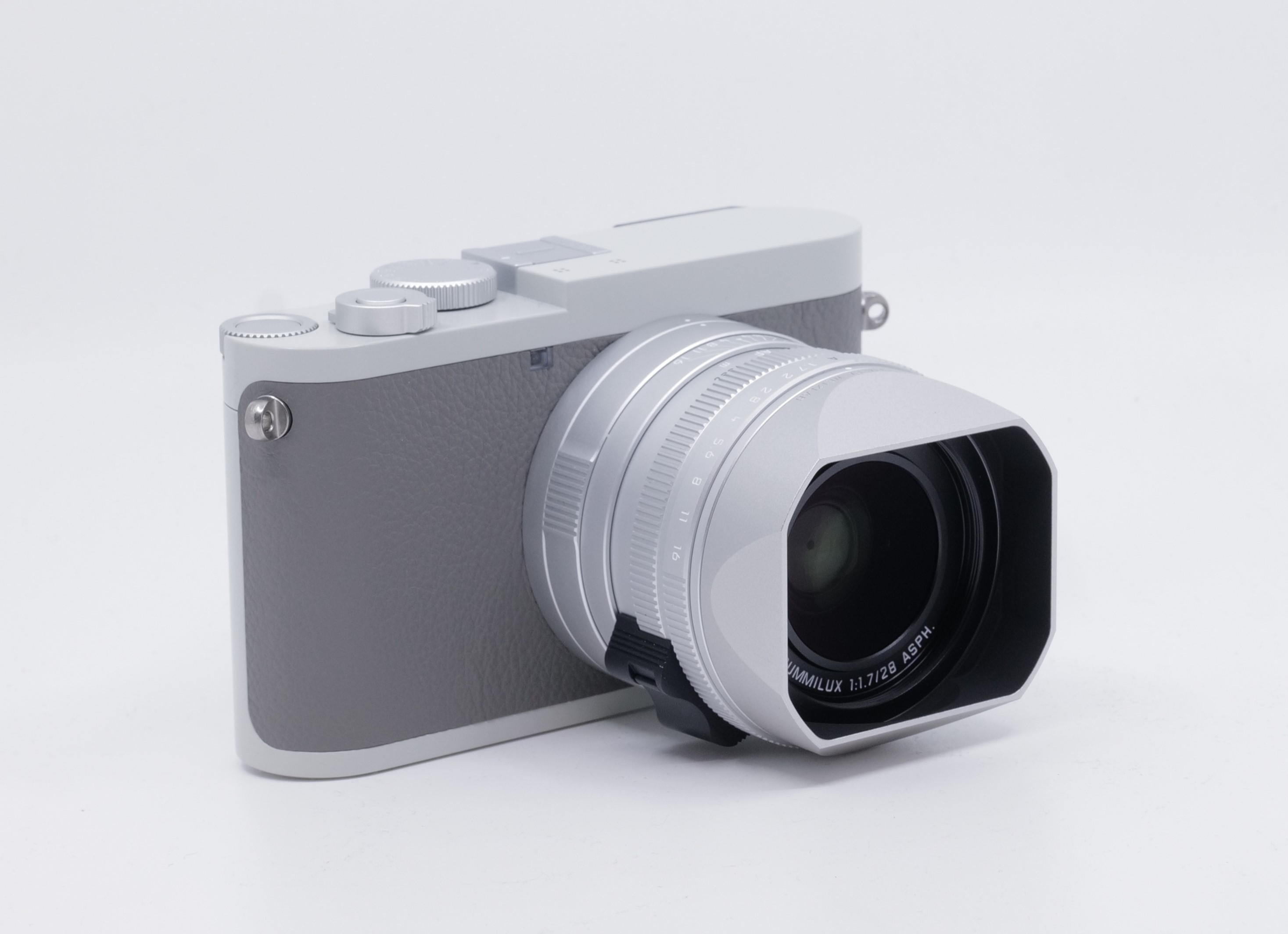 Leica Q2 "Ghost Edition" (EU/US/JP)