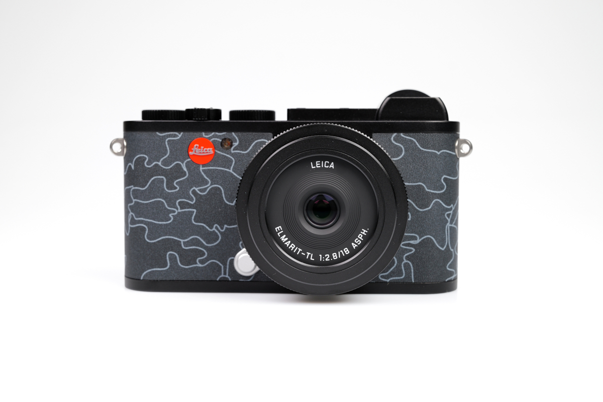 LEICA CL ´´URBAN JUNGLE by JEAN PIGOZZI´´