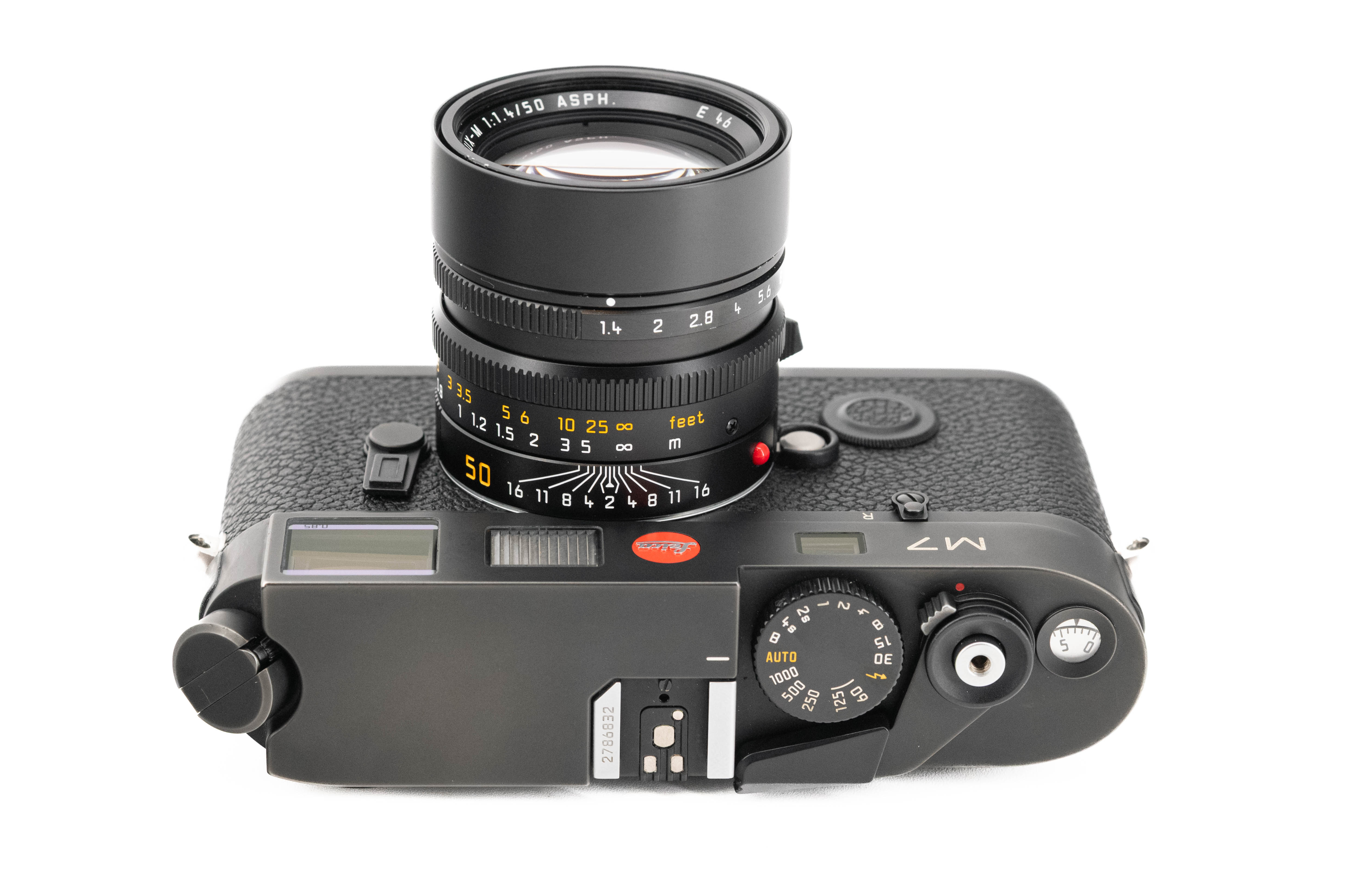 Leica M7 0.85x Black Outfit 10505