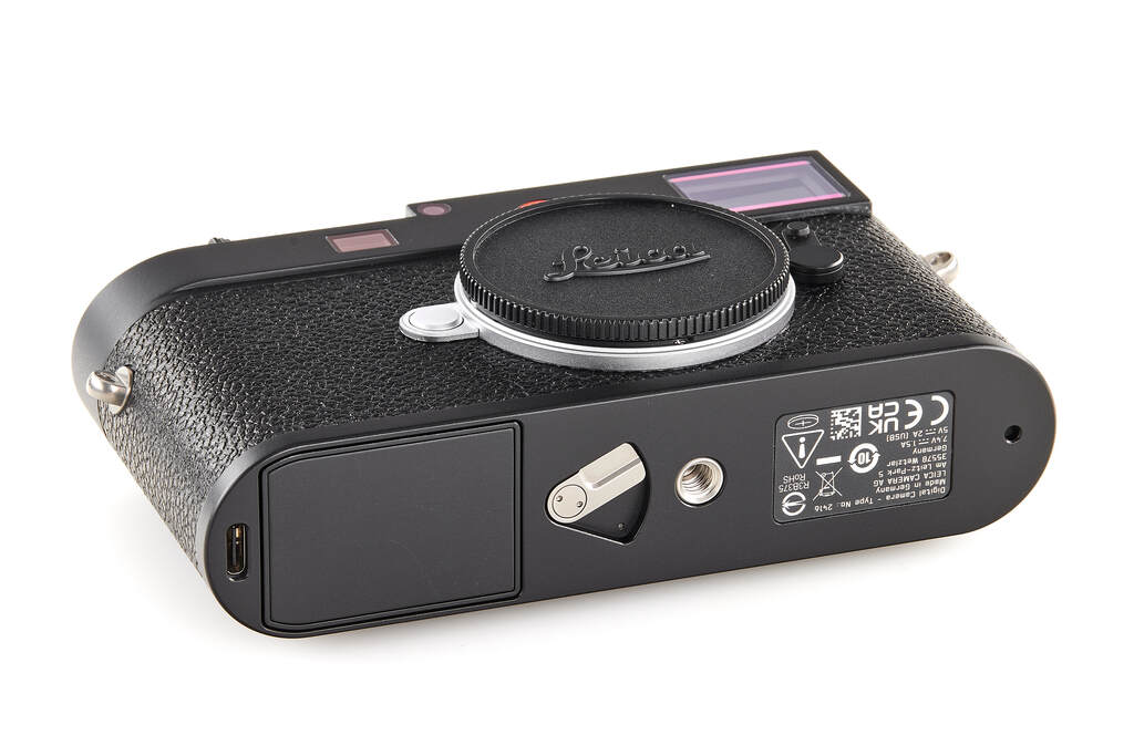 Leica M11 20200 black - like new with 2 years guarantee