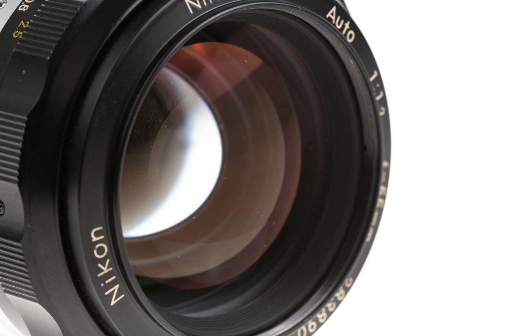 Nikon  55/1,2 Nikkor-S.C Nikon  55/1,2 Nikkor-S.C
