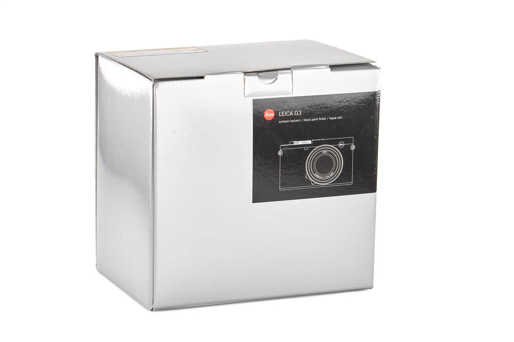 Leica Q3 19080 - with one year guarantee