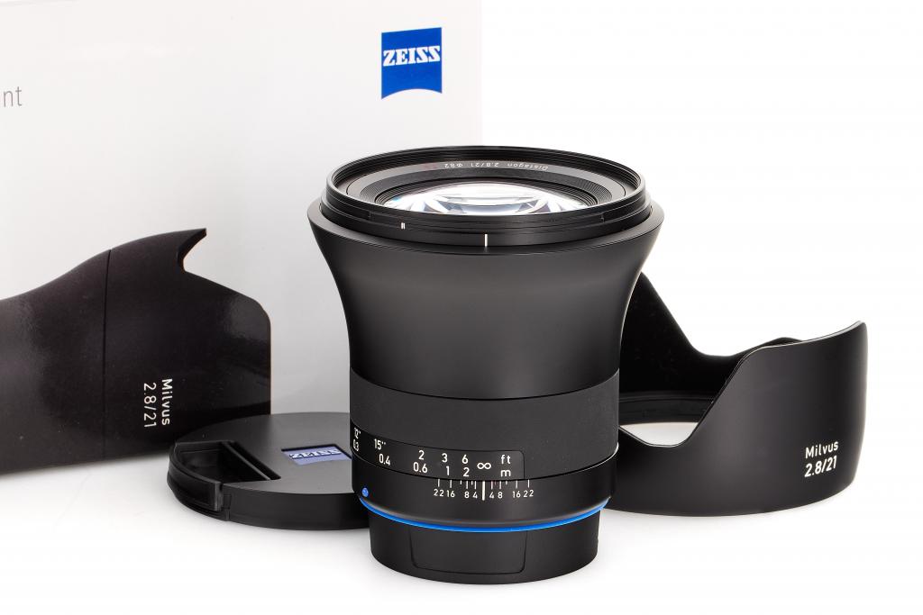 Zeiss Milvus 1:2.8/21mm f. Canon (inkl. Sonnenblende) Zeiss Milvus 1:2.8/21mm f. Canon (inkl. Sonnenblende)