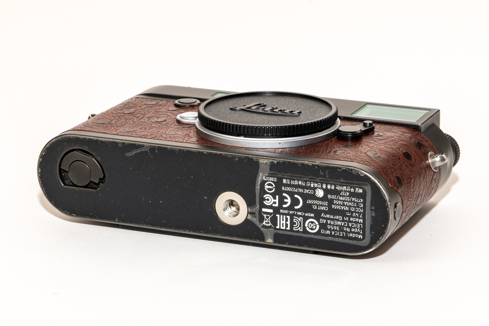 Leica M10, black chrome finish with ostrich leather brown