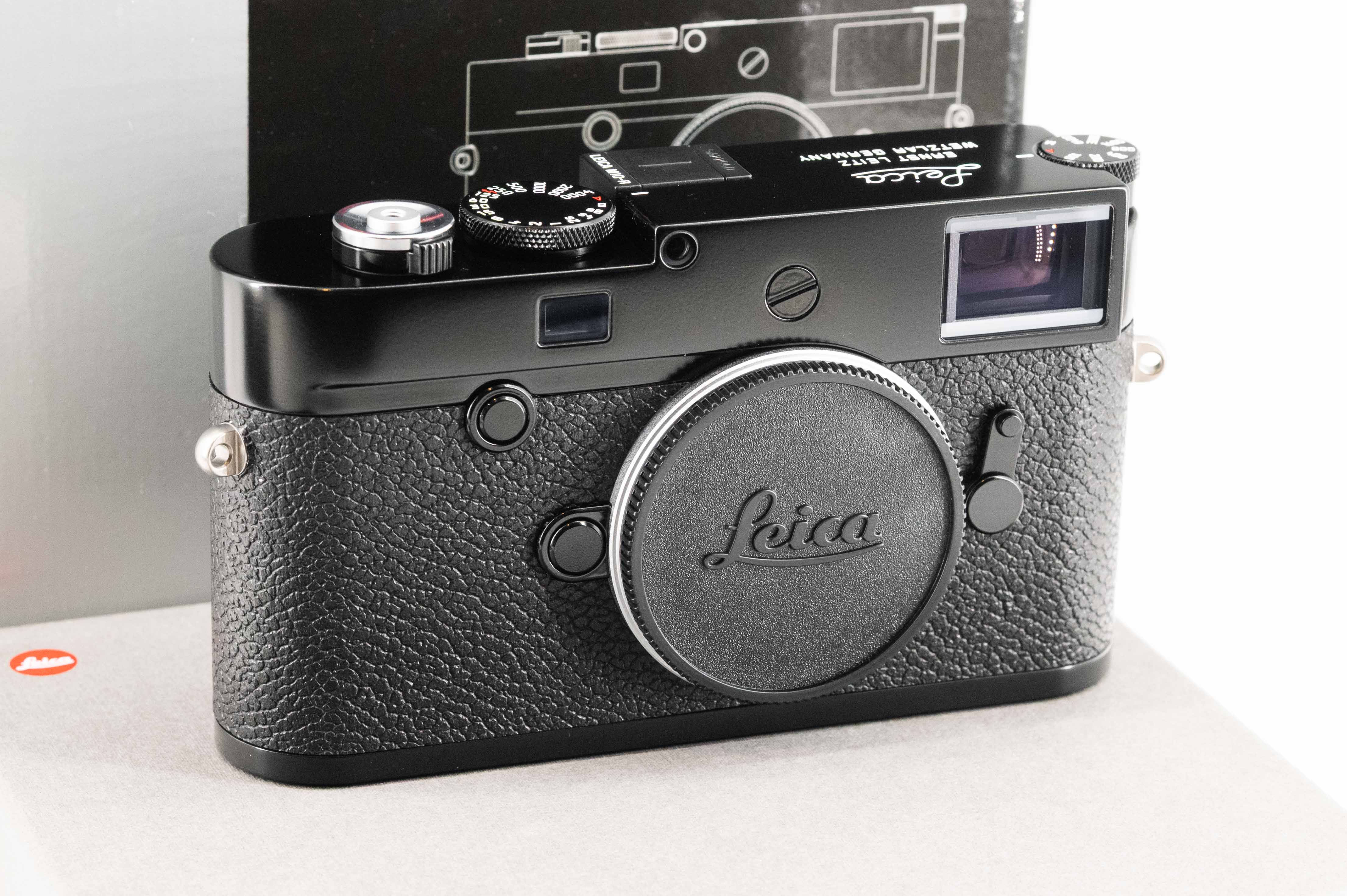 Leica M10-R Black Paint Edition 20062