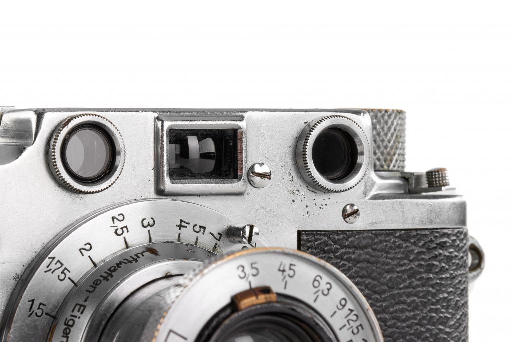 Leica IIIc chrome 'Luftwaffen-Eigentum'