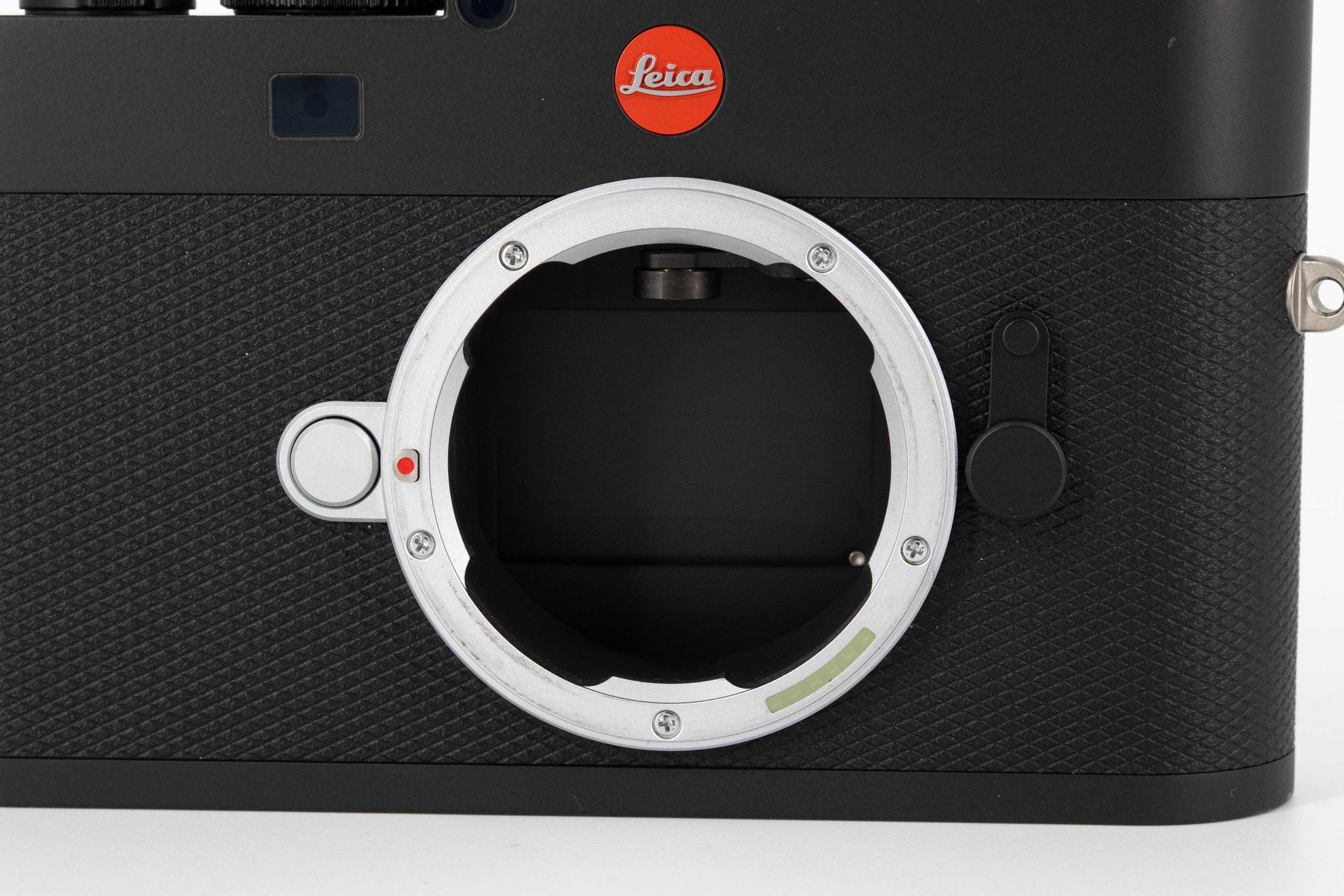 M EV1, painted black