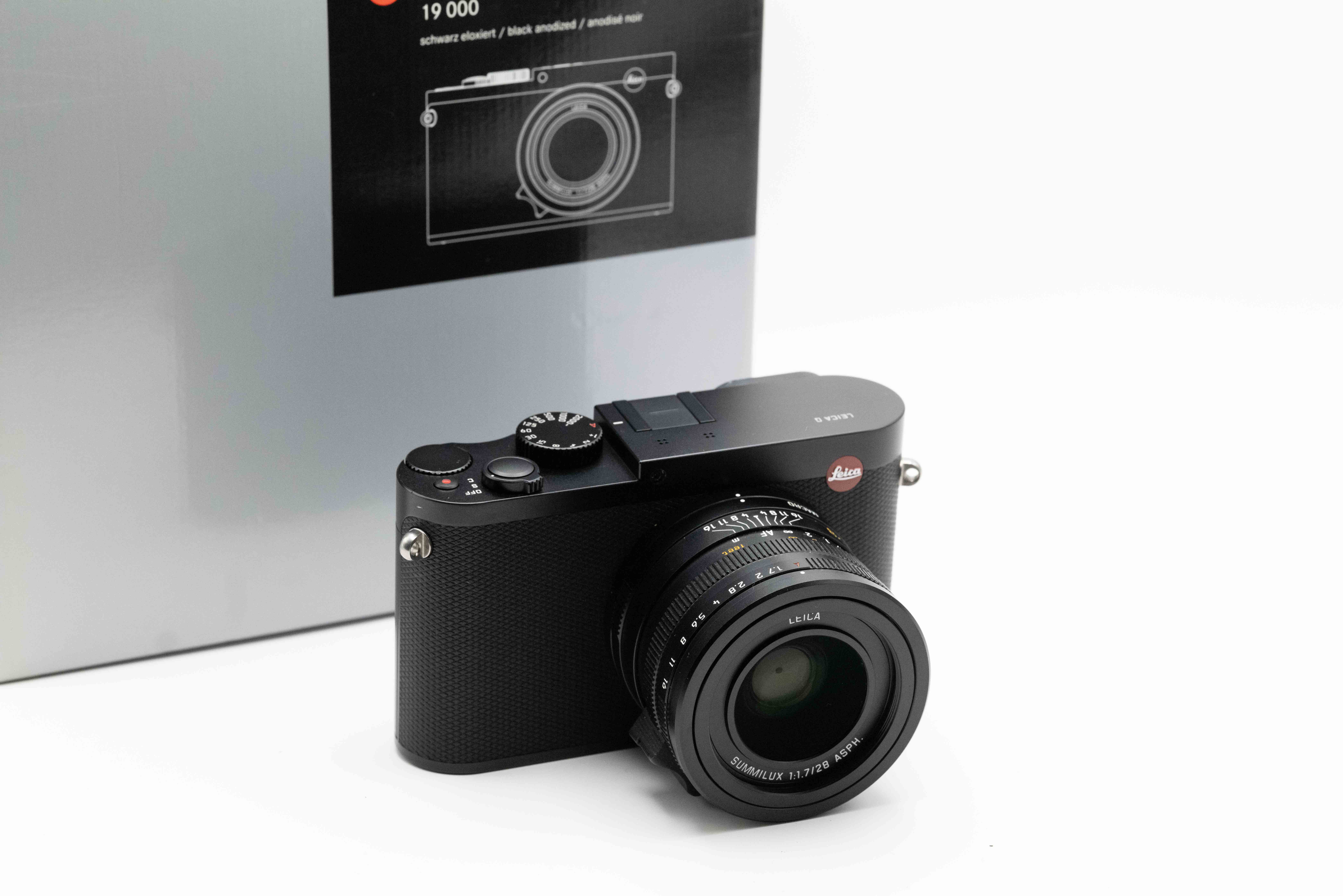 Q (Typ 116), black eloxiert