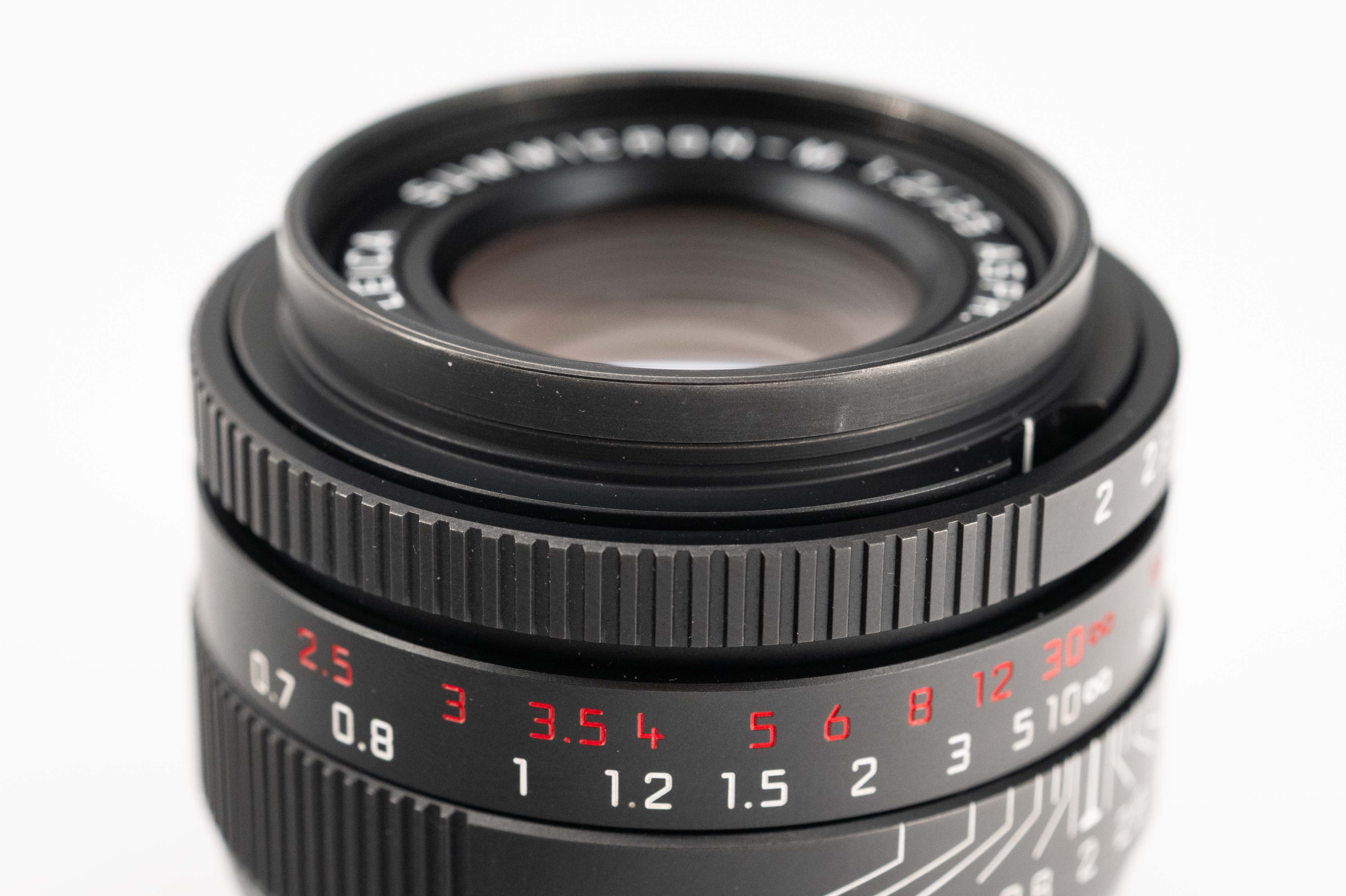 Leica Summicron-M 35mm f/2 ASPH Black Chrome 11689 Leica Summicron-M 35mm f/2 ASPH Black Chrome 11689