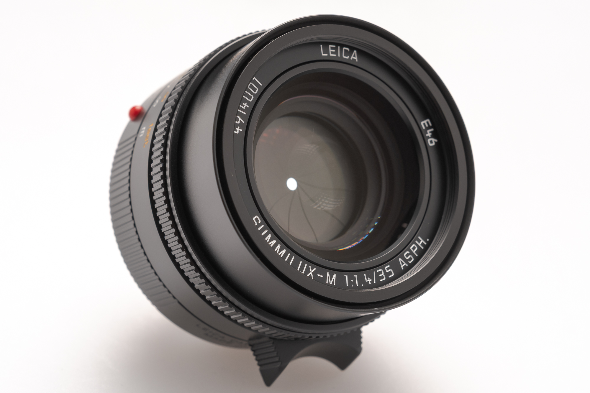Leica 35mm Summilux-M f/1.4 ASPH, Black Anodized Leica 35mm Summilux-M f/1.4 ASPH, Black Anodized