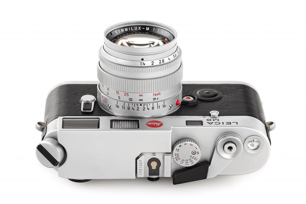 Leica M6 "Traveller" Edition outfit