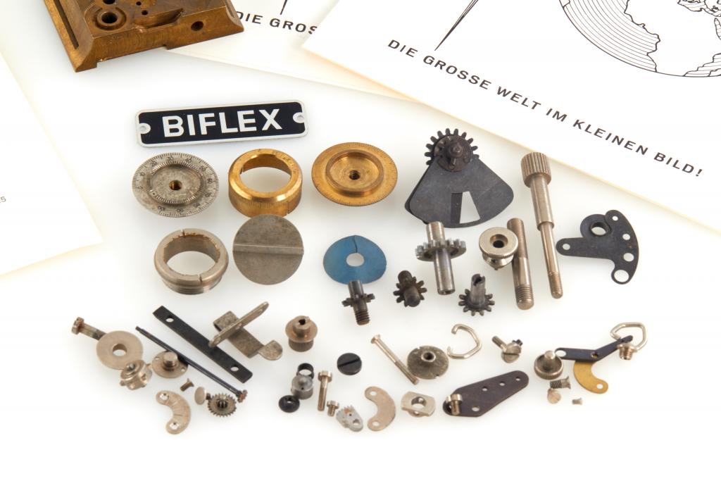 Biflex Documentary, Advertising and Accessories