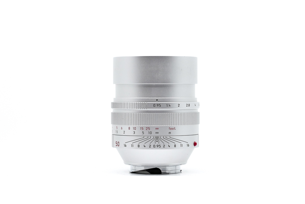 Leica Noctilux-M 0.95/50mm ASPH., silver Leica Noctilux-M 0.95/50mm ASPH., silver
