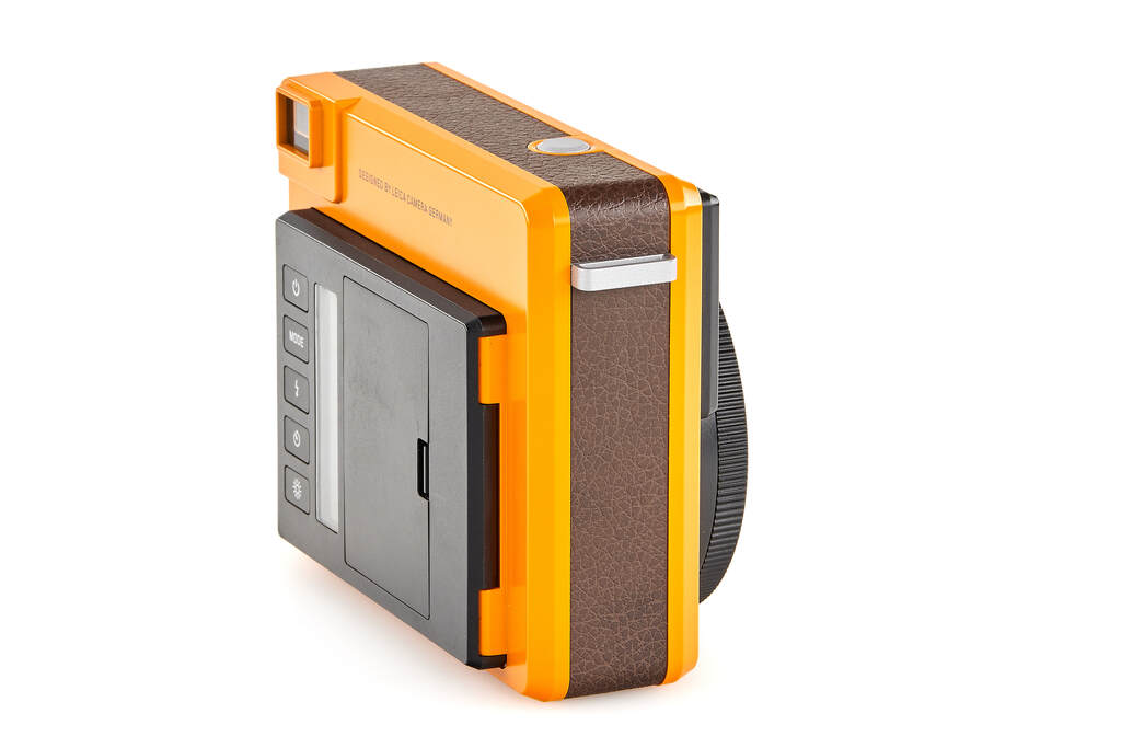 Leica Sofort 19102 Orange - with 1 year guarantee