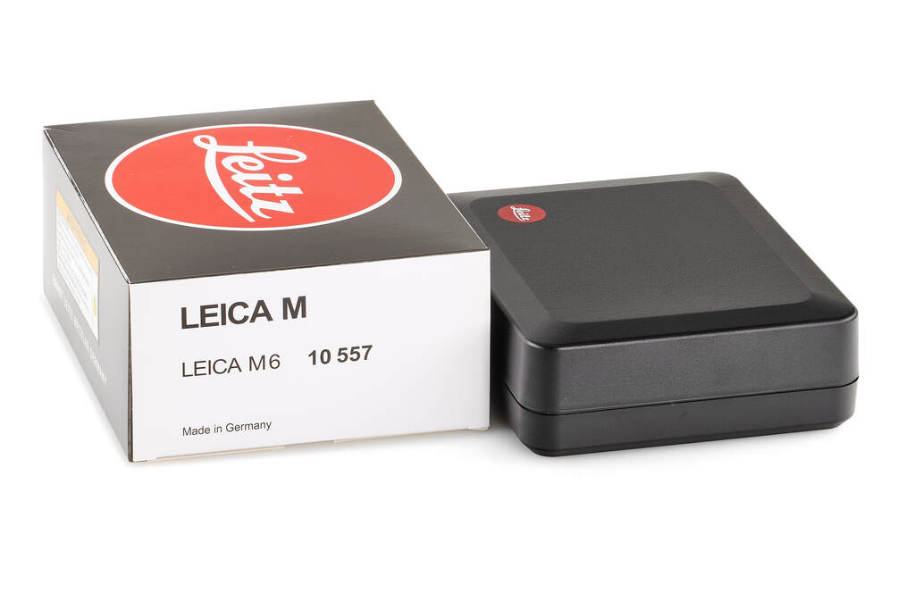 Leica M6 reissued 10557 - like new with 2 year guarantee