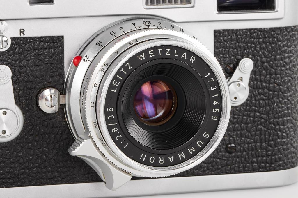 Leica M2 chrome outfit - full CLA