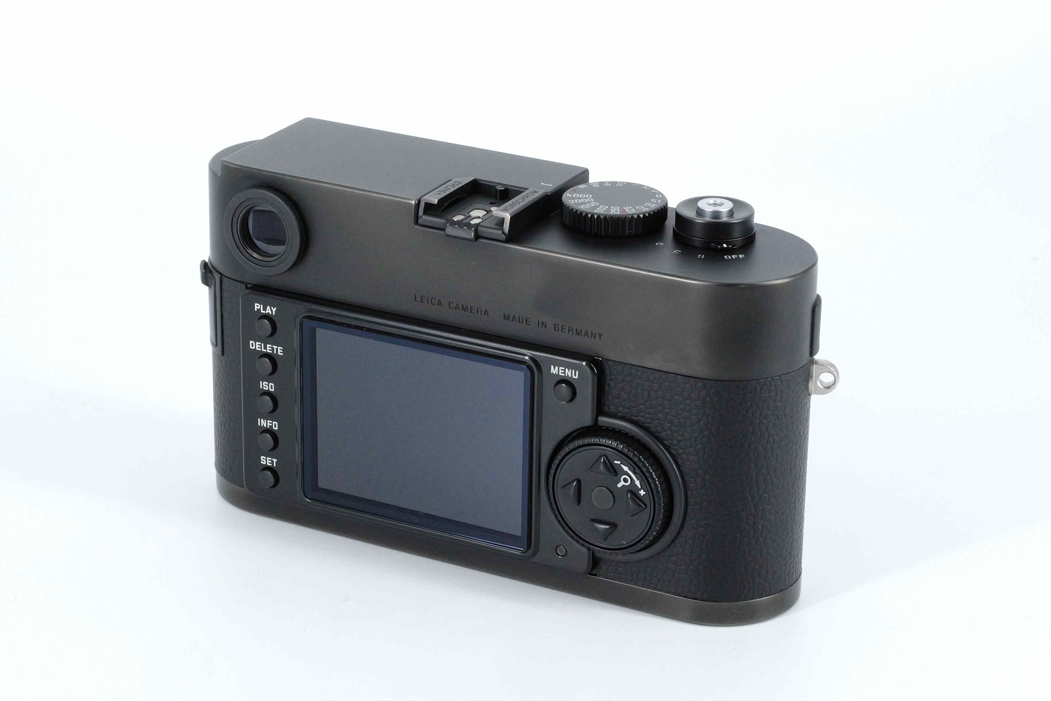 M Monochrom, black chrome finish