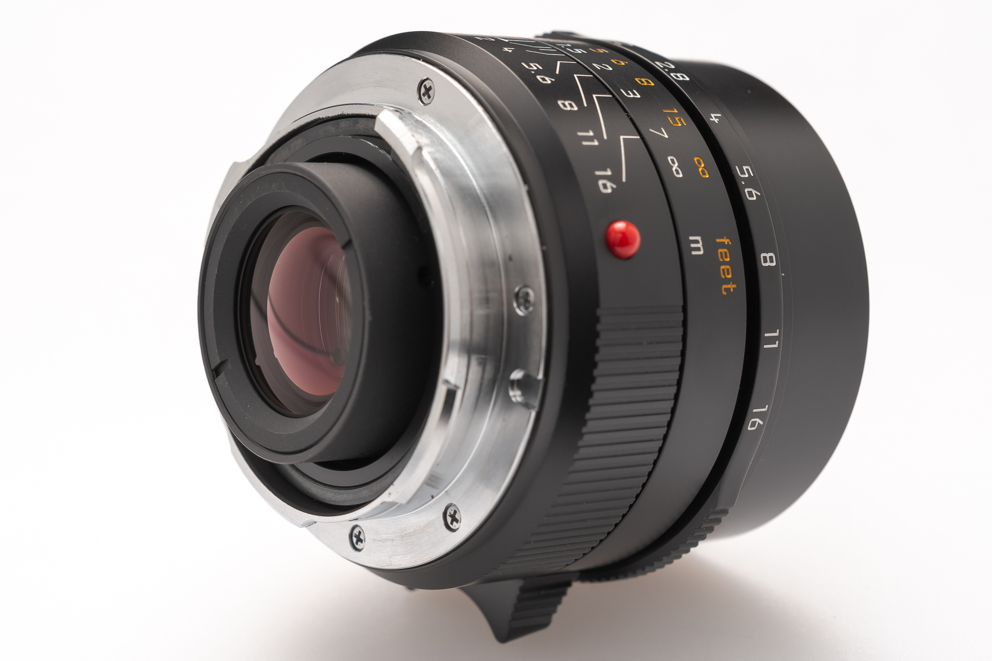 Leica 28mm Summicron-M f/2 ASPH., Black Anodized Leica 28mm Summicron-M f/2 ASPH., Black Anodized